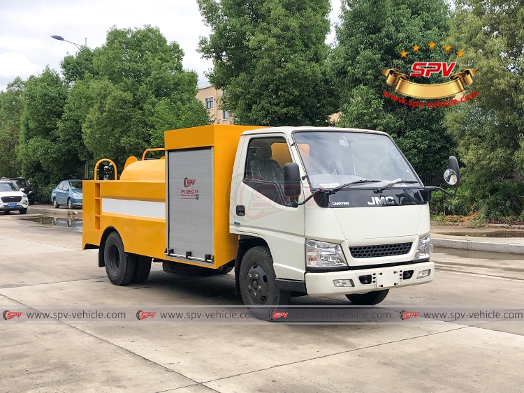 2,000 Litres Sewer Jetting Truck JMC - RF 2,000 Litres Sewer Jetting Truck JMC - RF